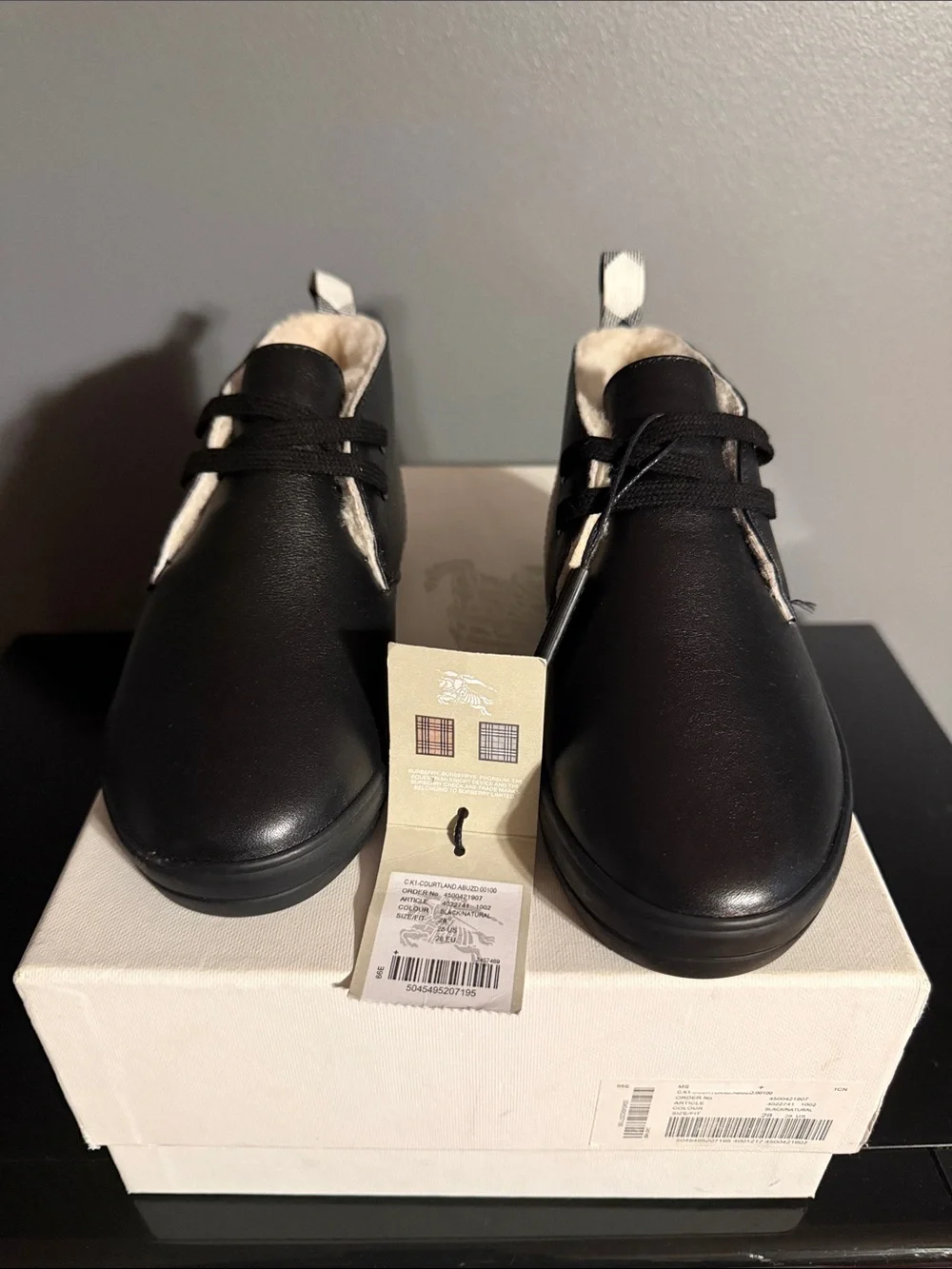 Burberry Black Kids Leather Lace-Up Shoes